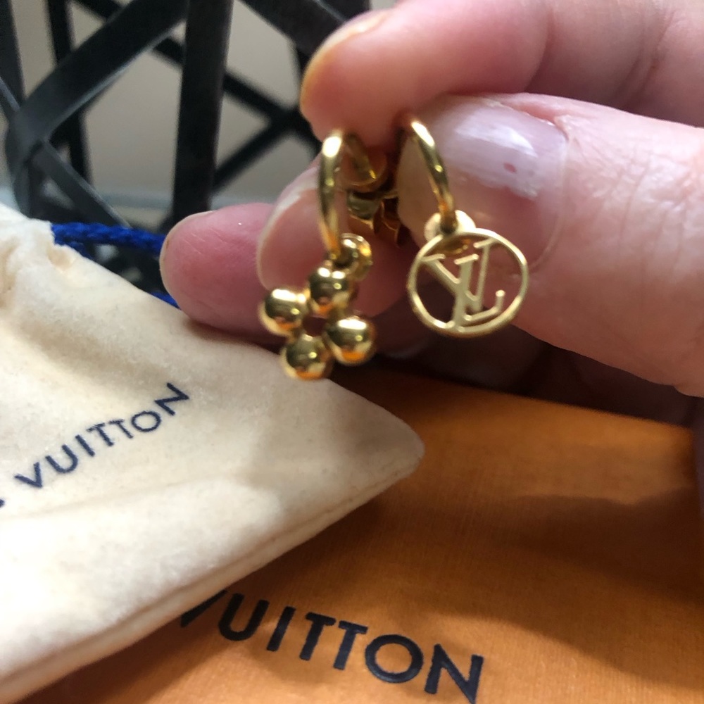 Authentic Louis Vuitton Blooming Earrings
